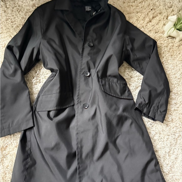Kristen Blake Jackets & Blazers - Black Trench Coat with Streamlined Design and Knee-Length Fit